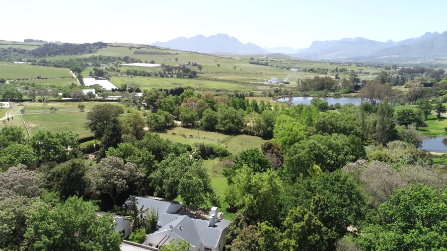 6 Bedroom Property for Sale in Stellenbosch Farms Western Cape